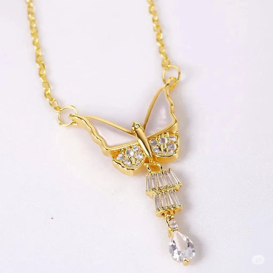 Butterfly Necklace – Sparkle with Grace & Elegance Zevare.pk- Butterfly Necklace- Zevare.pk- Butterfly Necklace- Zevare.pk