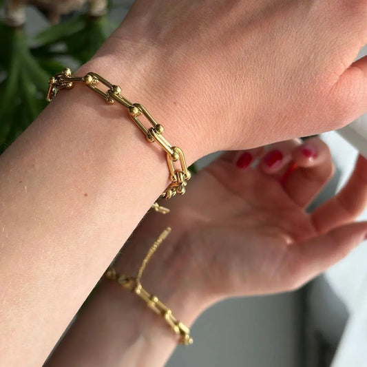 U Shape Chain Bracelet Zevare.pk