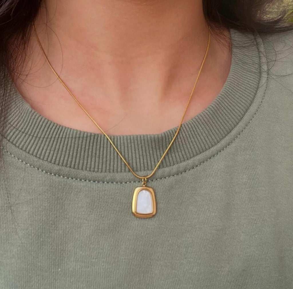 Egyptian Styled Pendant | New Article Zevare.pk