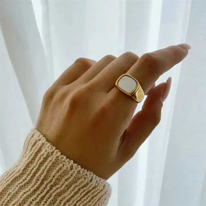 Black & White Charm Ring – Simple, Stylish & Always in Trend Zevare.pk- Black & White Charm Ring- Zevare.pk- Black & White Charm Ring- Zevare.pk