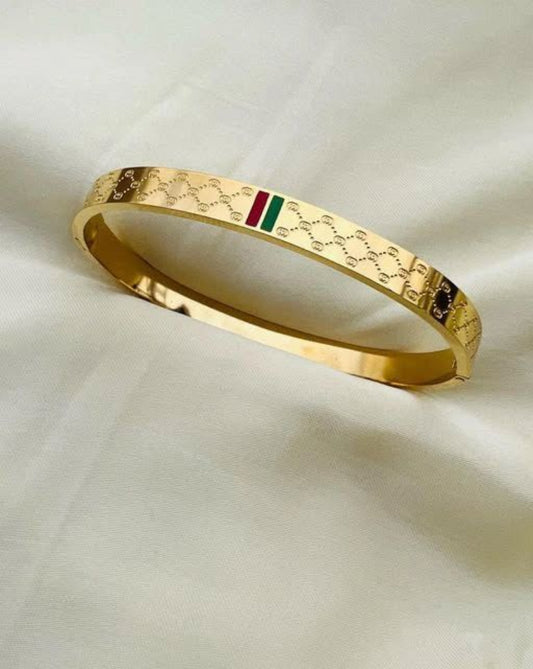 Gucci Bangles New Design- Gucci Handcuff | New Arrival- Zevare.pk