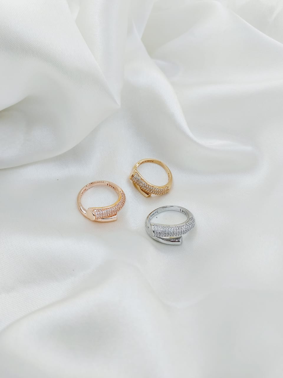 Gold Plated Ring Anguthi- Gold Plated Ring Anguthi | New Arrival- Zevare.pk