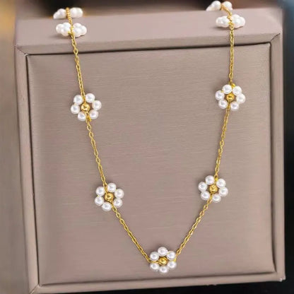 - White Flower Necklace | New Arrival- Zevare.pk