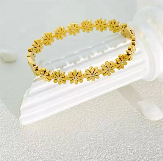 Flower Bangle – Bloom with Every Move Zevare.pk