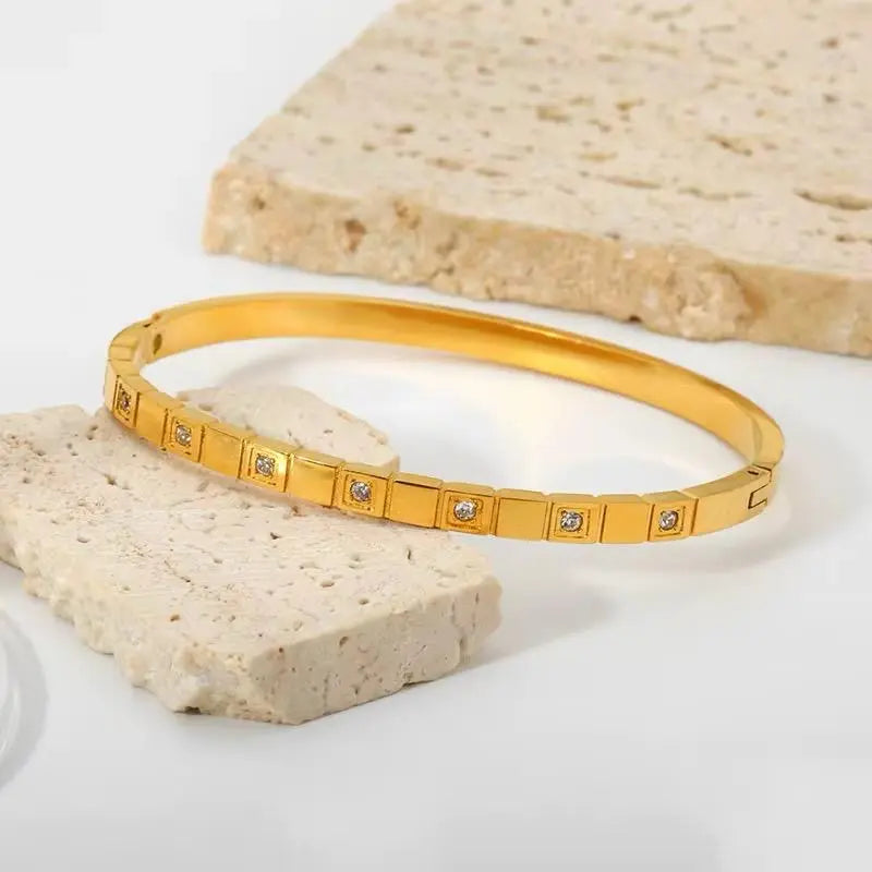 Minimalist White Filled Bangle – Pure Elegance in Simplicity Zevare.pk- Minimalist White Filled Bangle- Zevare.pk