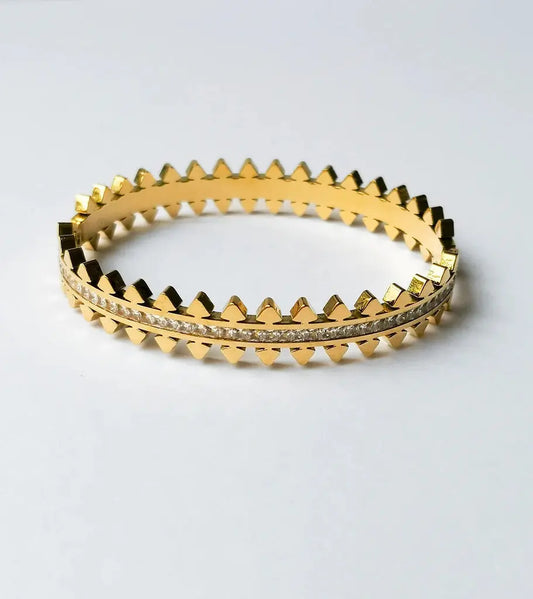 Spikey Bangle – Bold Elegance, Premium Edge Zevare.pk
