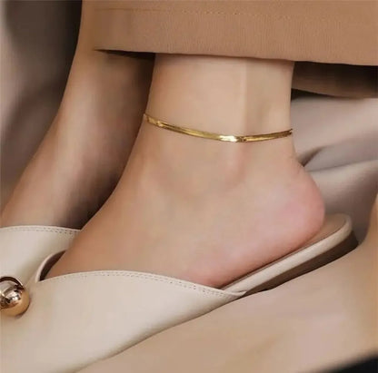 Snake Chain Anklet – Sleek. Stylish. Unforgettable. Zevare.pk- Snake Chain Anklet- Zevare.pk- Snake Chain Anklet- Zevare.pk