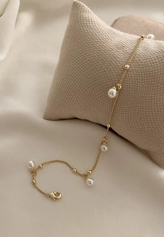 Pearl Charm Anklet – Elegant Steps for Every Occasion 🌸 Zevare.pk
