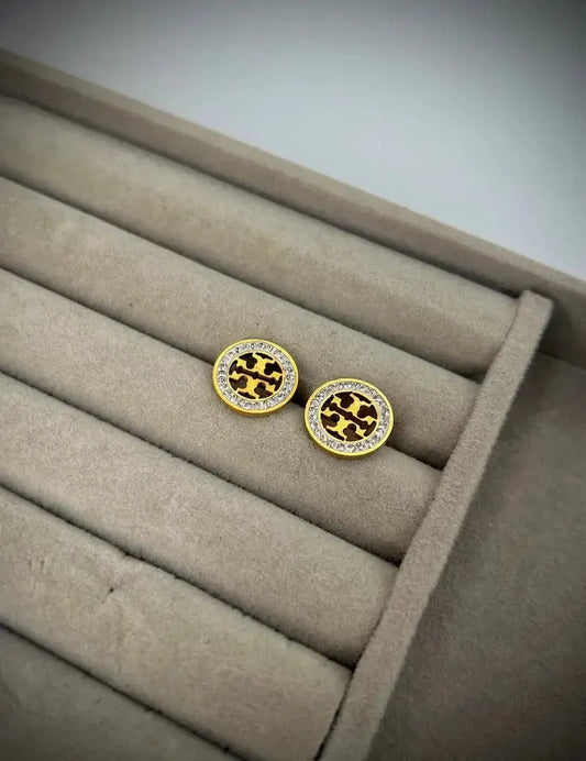 TY Stud Earrings – Timeless Simplicity, Everyday Style Zevare.pk- TY Stud New Design Earrings- Zevare.pk- TY Stud New Design Earrings- Zevare.pk