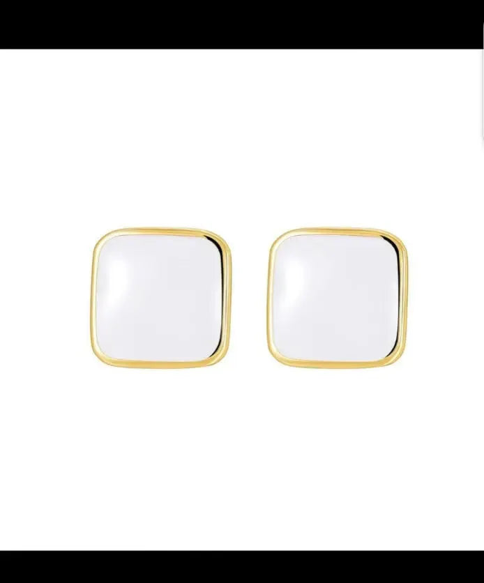 Square Black & White Stud – Bold Simplicity, Everyday Elegance - Zevare.pk- Square Black & White Stud- Zevare.pk- Square Black & White Stud- Zevare.pk