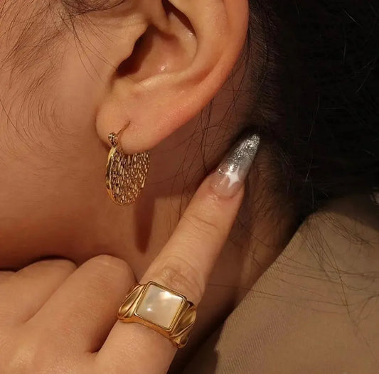 V Round Earrings – Bold Simplicity, Everyday Elegance Zevare.pk- V Round Earrings- Zevare.pk- V Round Earrings- Zevare.pk