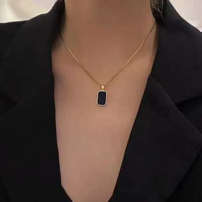 Black Chip Necklace – Bold, Minimal, and Effortlessly Cool Zevare.pk- Black Chip Necklace- Zevare.pk