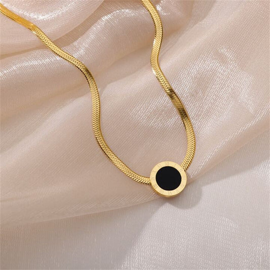 Black Moon Star Necklace – For the Dreamer in You Zevare.pk
