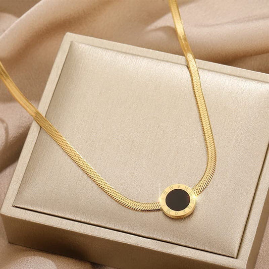 Black Moon Star Necklace – For the Dreamer in You Zevare.pk