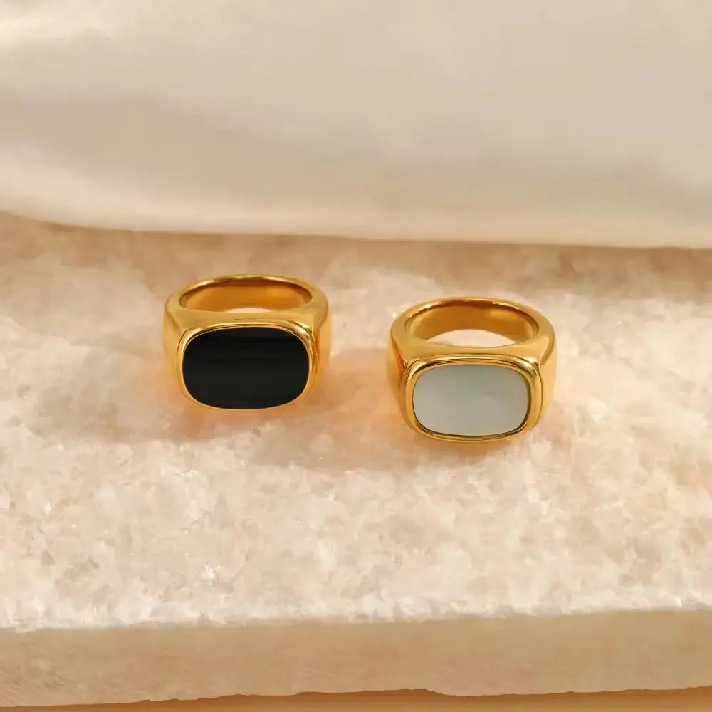 Black & White Charm Ring – Simple, Stylish & Always in Trend Zevare.pk- Black & White Charm Ring- Zevare.pk- Black & White Charm Ring- Zevare.pk