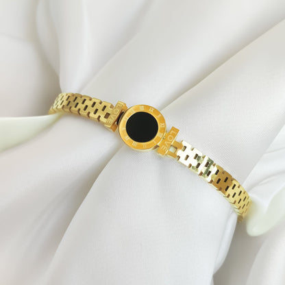 - Minimal Gold Love Handcuff- Zevare.pk