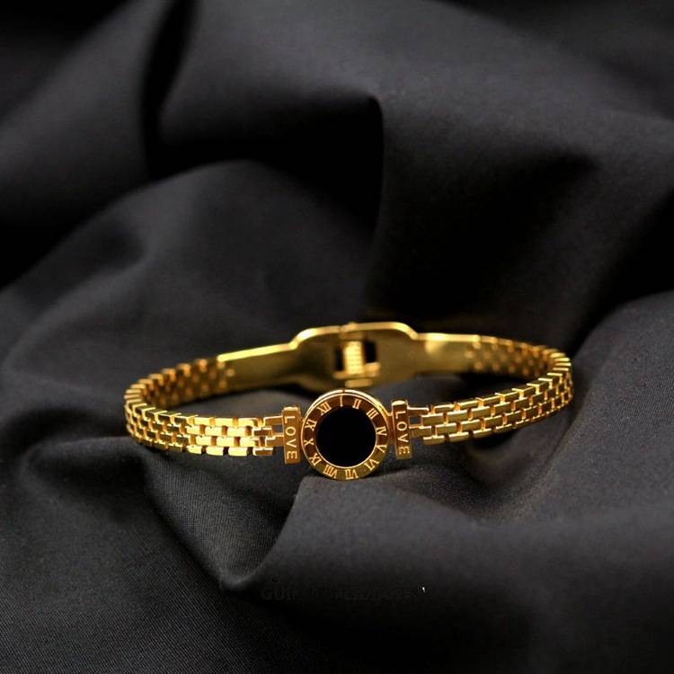 - Minimal Gold Love Handcuff- Zevare.pk